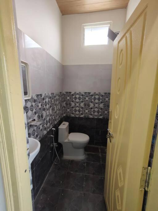 Leo'S Den 9 Guests Ac 3Bhk 9 Mins To Rgia Villa Samsabad Kültér fotó