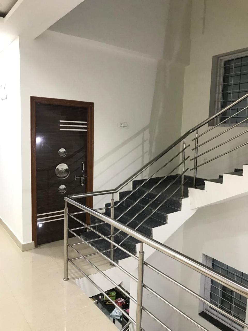 Leo'S Den 9 Guests Ac 3Bhk 9 Mins To Rgia Villa Samsabad Kültér fotó