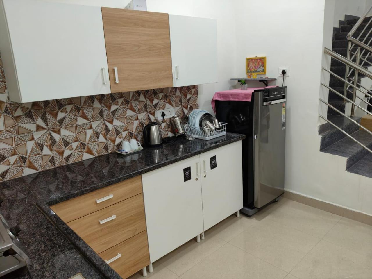 Leo'S Den 9 Guests Ac 3Bhk 9 Mins To Rgia Villa Samsabad Kültér fotó